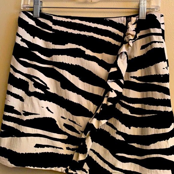 Free People mini skirt - Picture 4 of 9